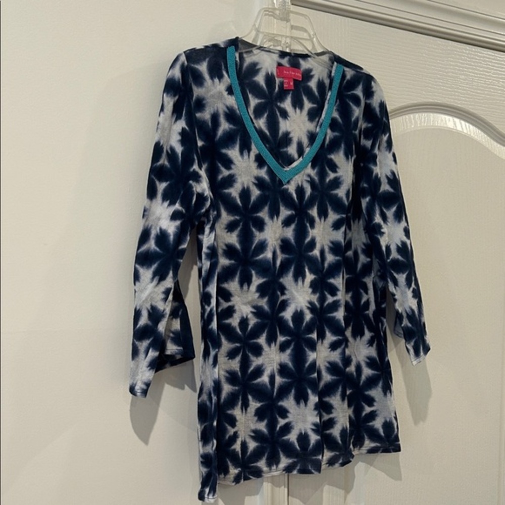 Love From India Blue and White Tie-Dye Tunic Top
